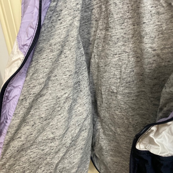 Abercrombie and Fitch windbreaker - Picture 2 of 4